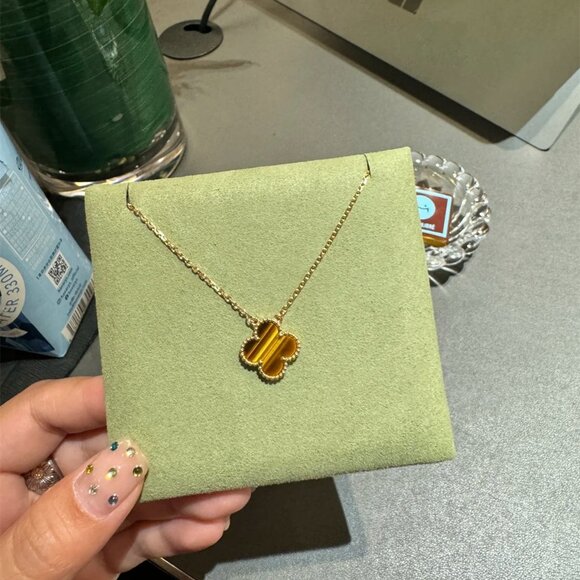 Van Cleef & Arpels Tiger Eye Vintage Alhambra necklace, Ships within 48 hours - Picture 1 of 11